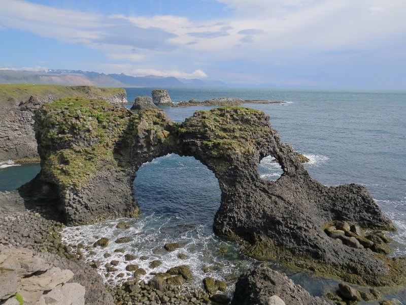 (38) The rock arch at Arnastapi.JPG